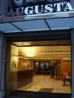 Hotel Via Augusta 入口